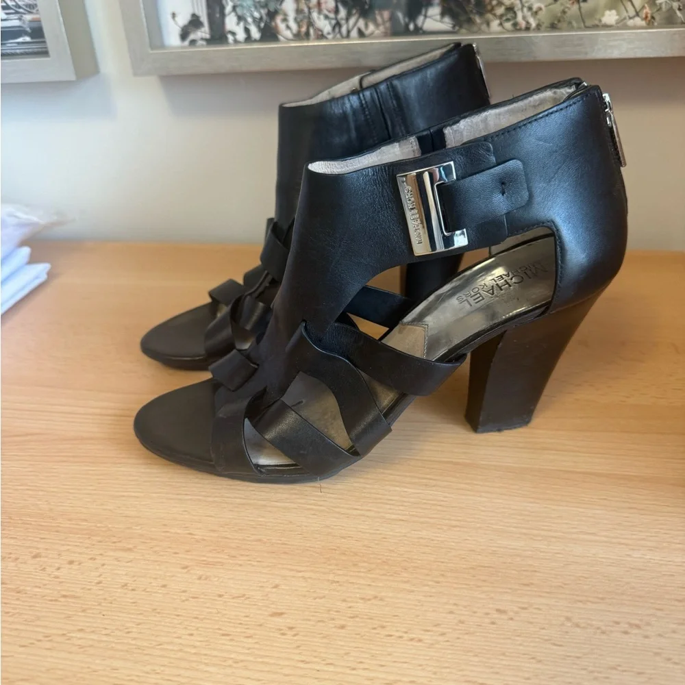 Michael Michael Kors Guiliana Black Leather Heels Sandals Size 9.5